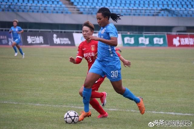 未来职业选择：医生、教师与公务员的稳定性对比
